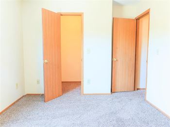 Walkinclosets
